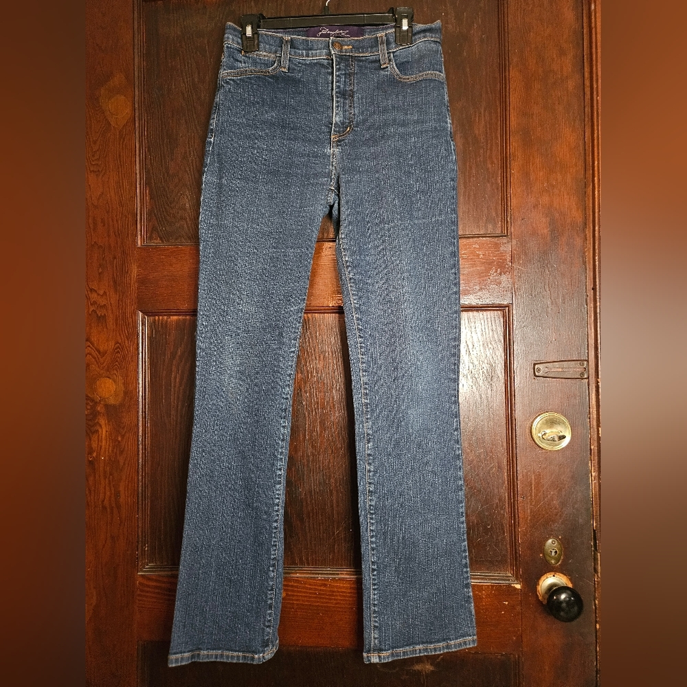 EUC Not Your Daughter's Jeans NYDJ - Size 8